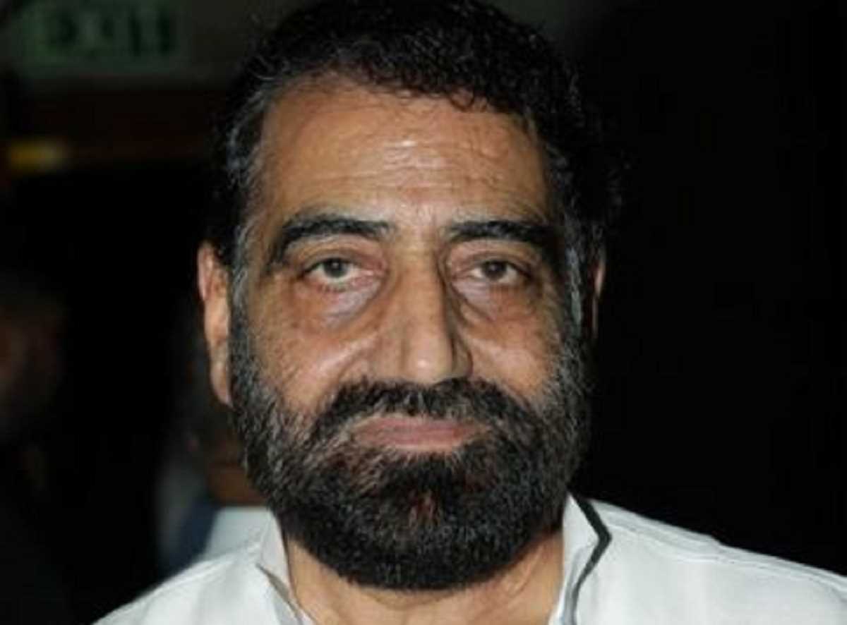 हरियाणा में ईडी की रेड, मनी लॉन्ड्रिंग मामले में विधायक राव दान सिंह के घर चल रही कार्रवाई हरियाणा में ईडी की रेड, मनी लॉन्ड्रिंग मामले में विधायक राव दान सिंह के घर चल रही कार्रवाई